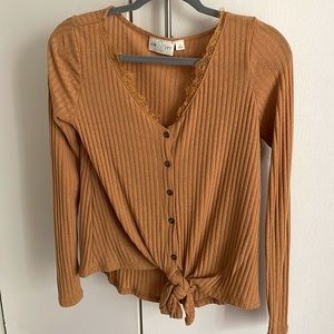 Jun & Ivy lace-trimmed knit tie tee